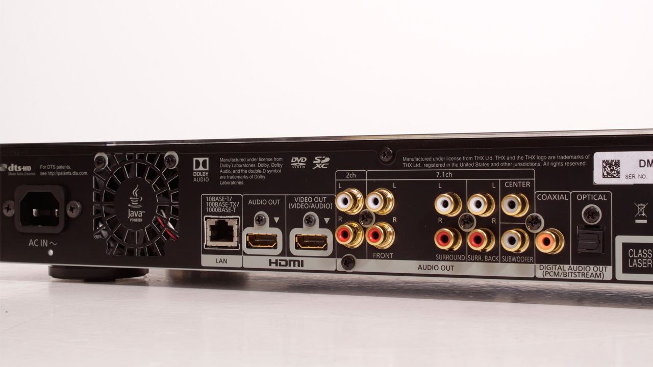 Panasonic DMP UB900 back