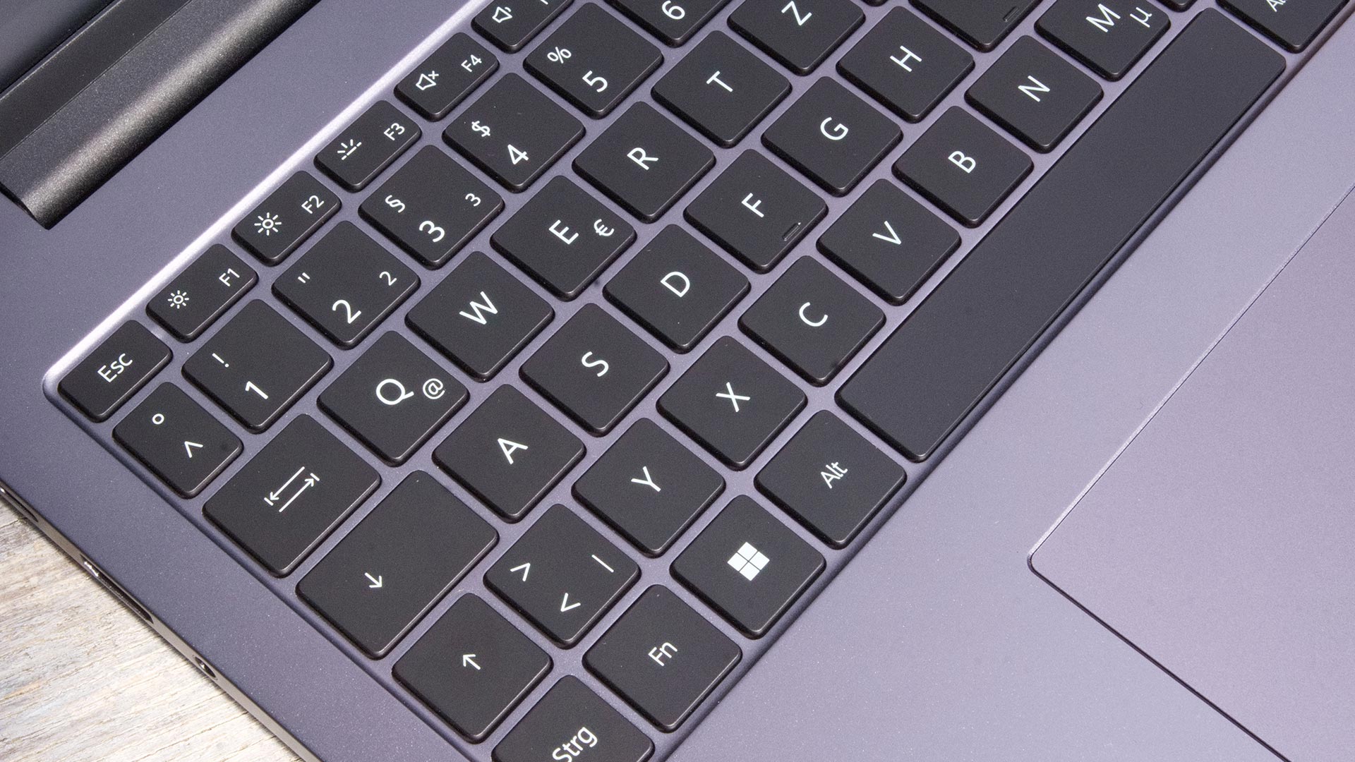 matebook d16 tastatur web