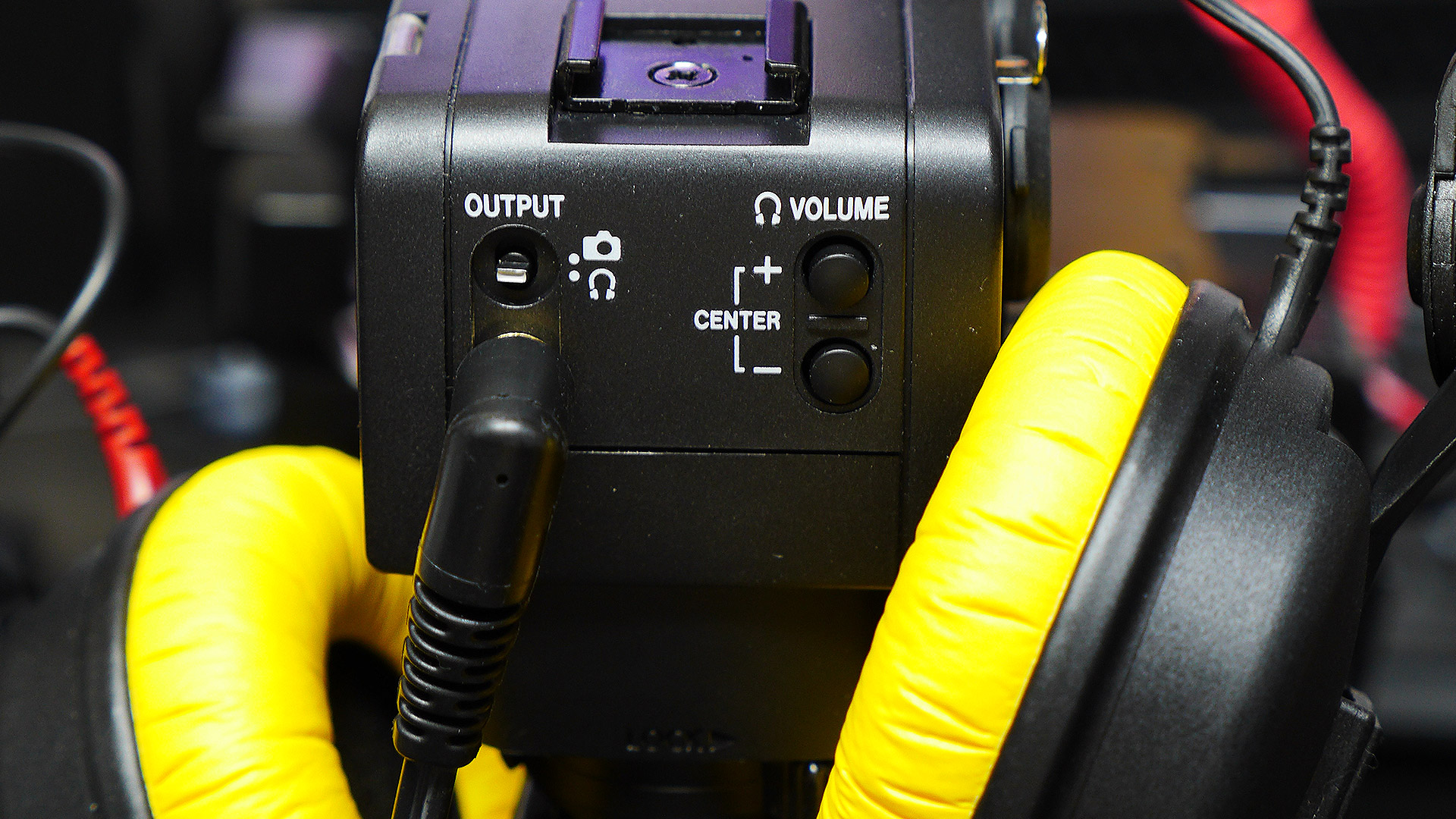 11 Test Tascam CA XLR2d C