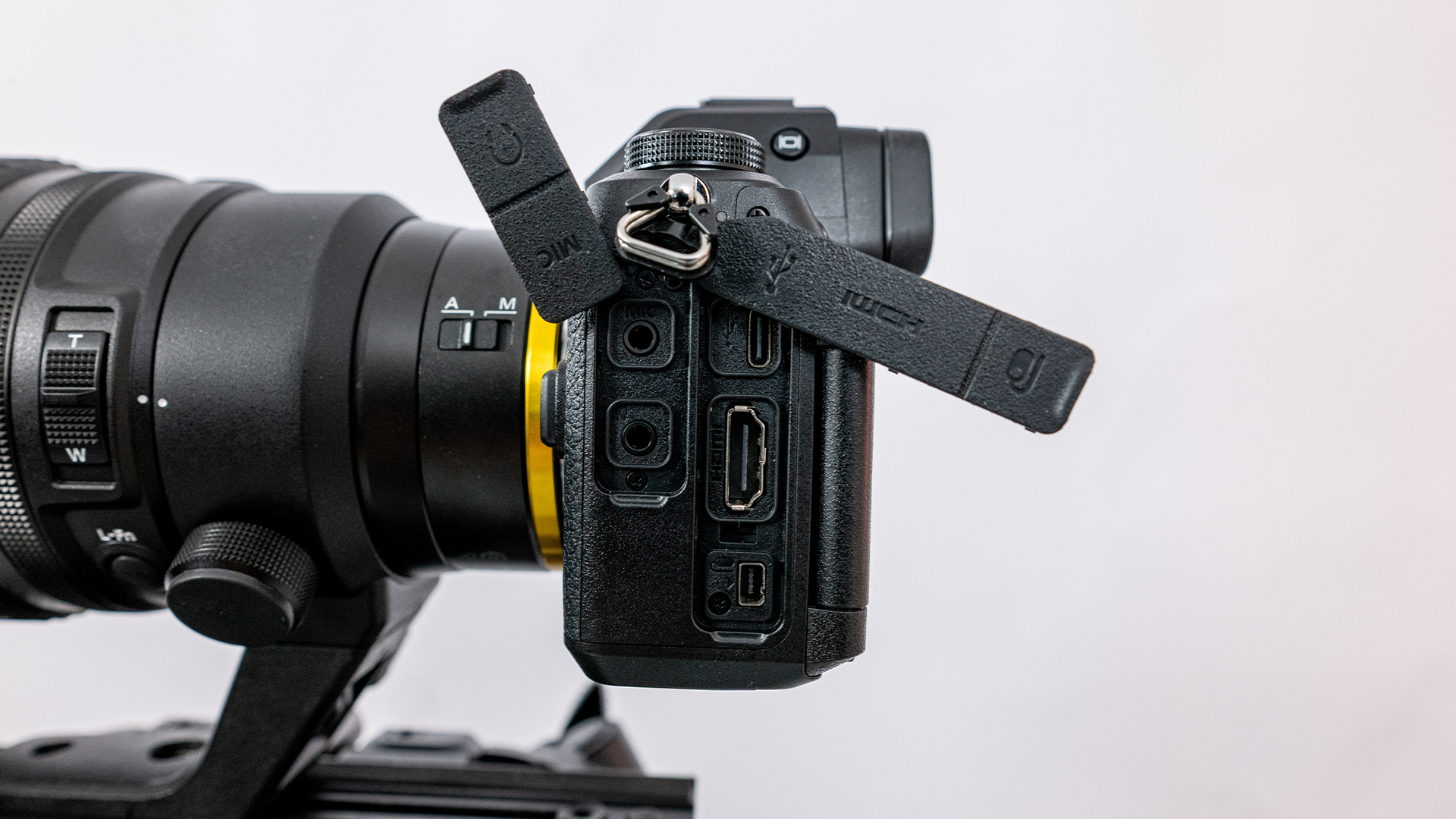 Nikon Z6III 28 135 Anschluesse