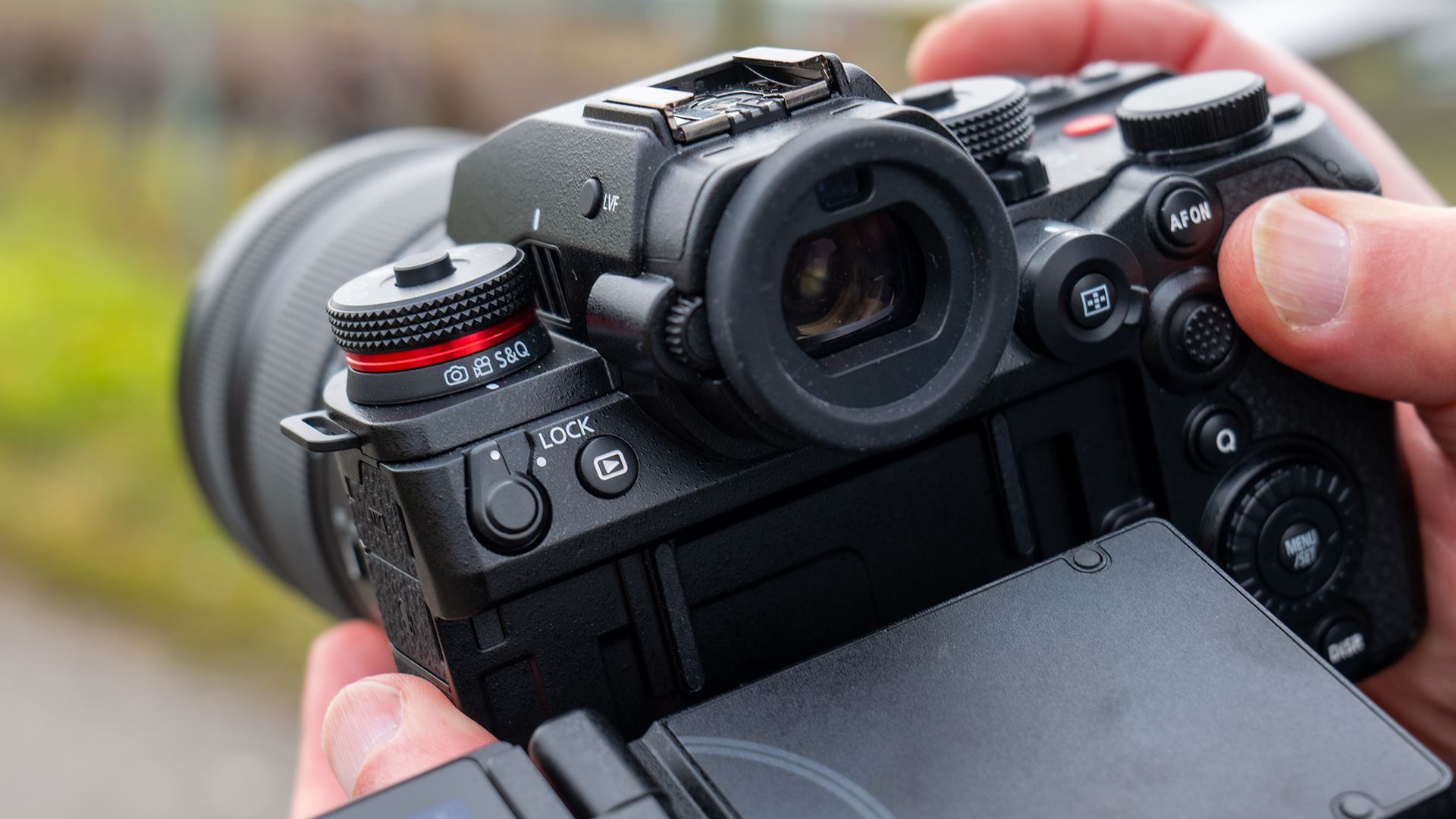 Panasonic S1RII Umschalter