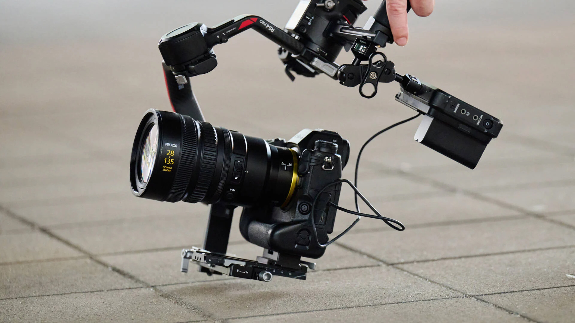 Nikon 28 135 F4 Gimbal