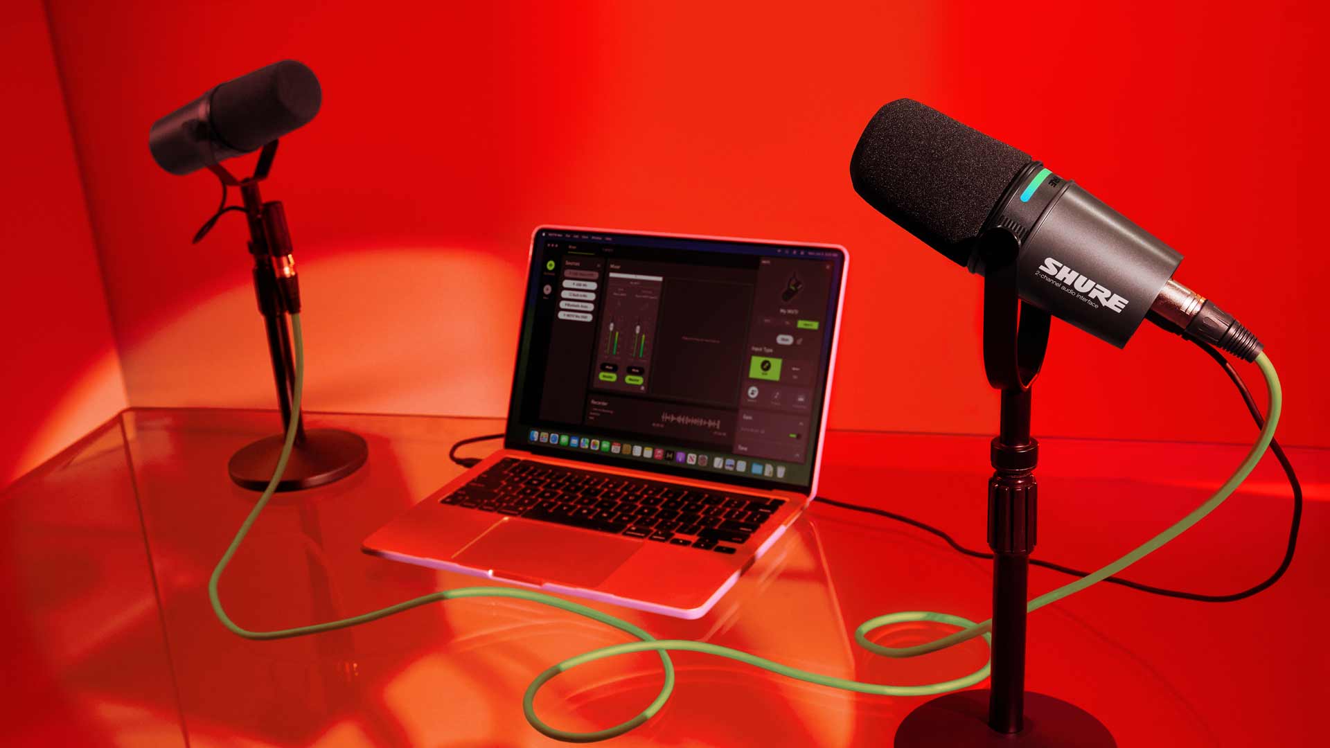 Shure MV7i with SM7b laptop MOTIVMix Mid angled Product 1