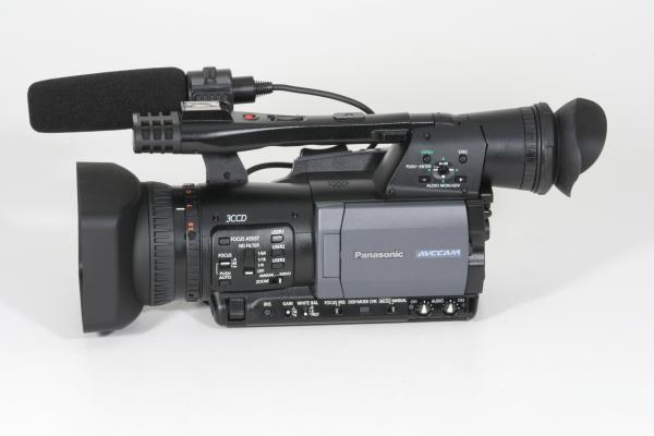 panasonic_ag_hmc151e.jpg panasonic_ag_hmc151e.jpg