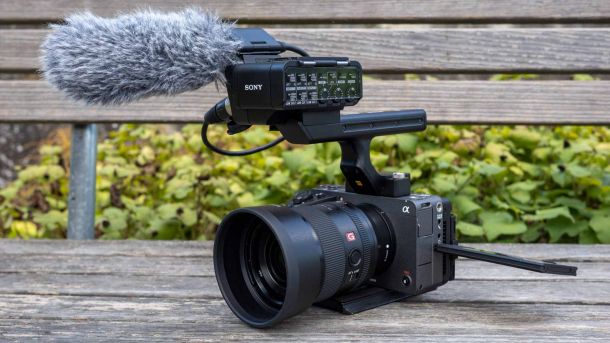 Sony ILME-FX5: 5K Open Gate, interne X-OCN RAW-Aufnahme und großes Display