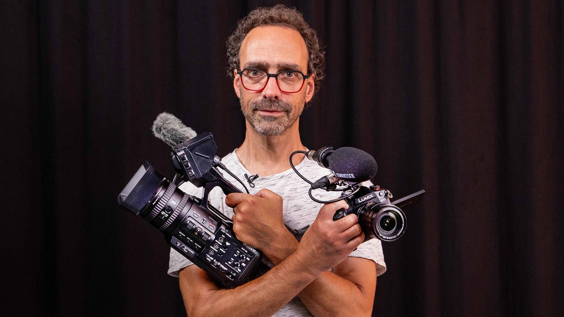 Camcorder vs. Systemkamera: Sony Z200 vs. Panasonic Lumix GH7